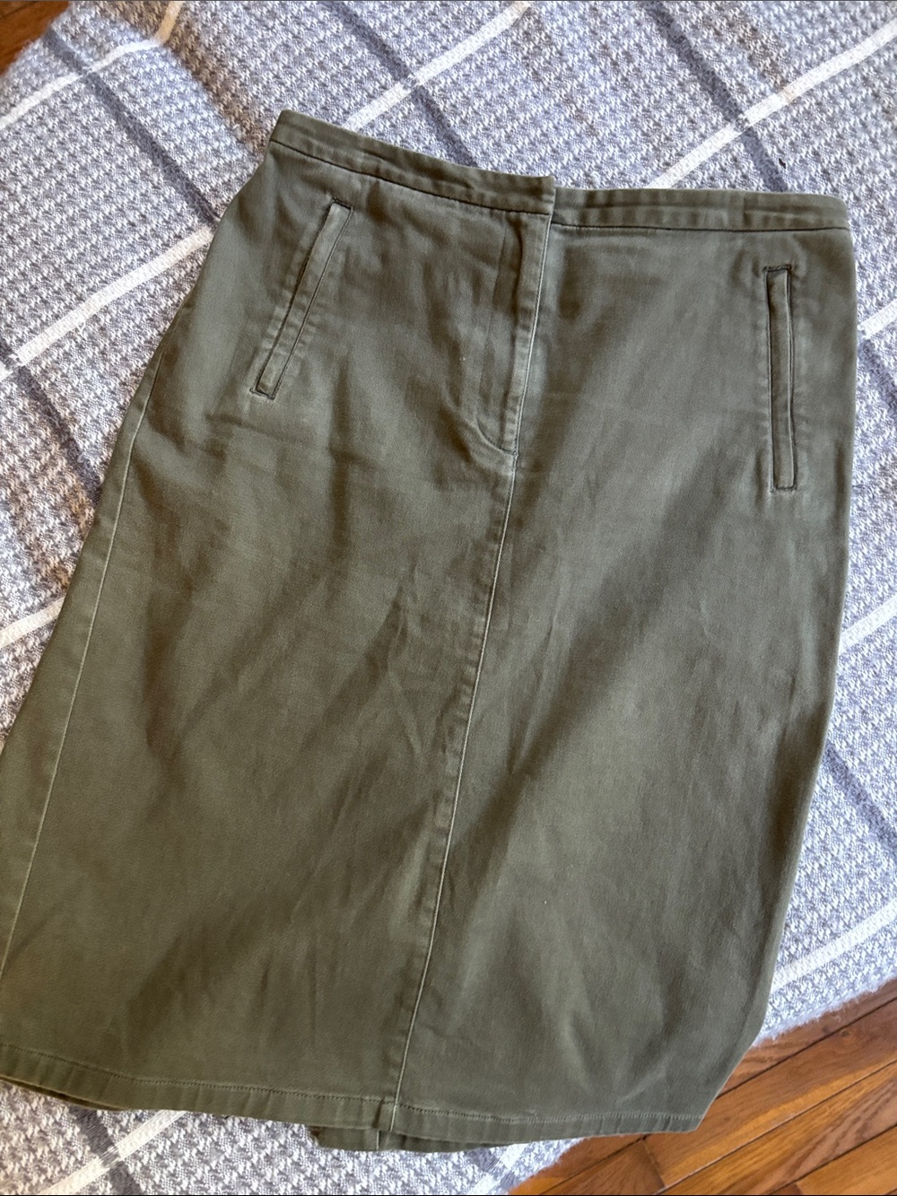 Ann Taylor Olive-Green Tailored Pencil Skirt